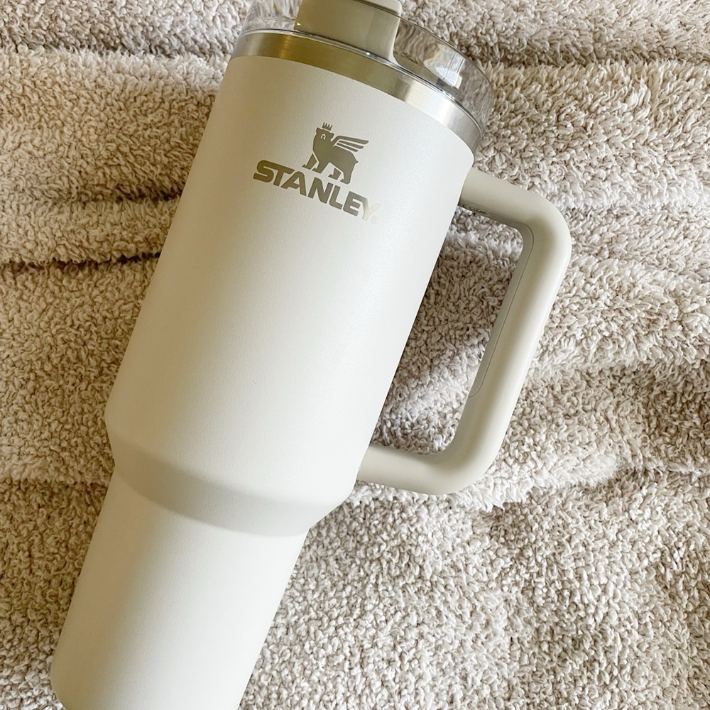 Stanley 40 Oz Quencher Hearth & Hand